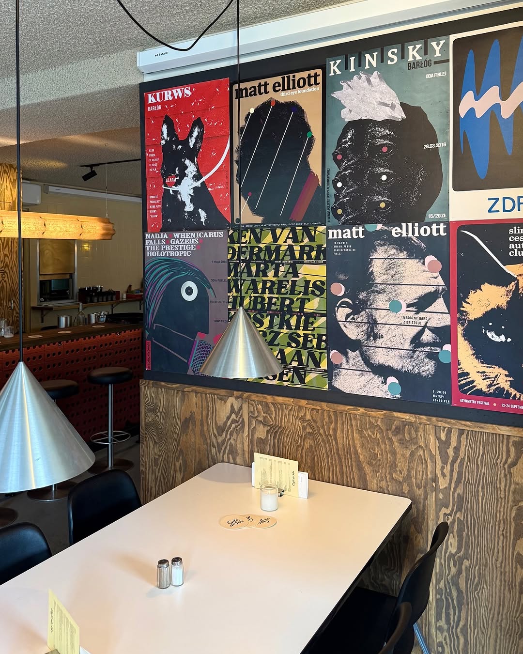 Café de Vos, Bilderdijkstraat 205H (Oud-West)