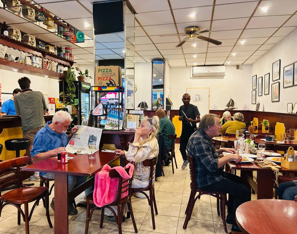 A Sentimento, Tweede Nassaustraat 22 (Staatsliedenbuurt)
