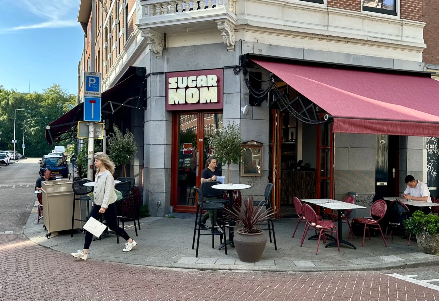 Sugarmom, Proveniersstraat 40A (Provenierswijk)