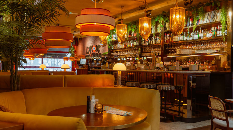 L'Amour Toujours, Prins Hendrikplein 10 (Zeeheldenkwartier)